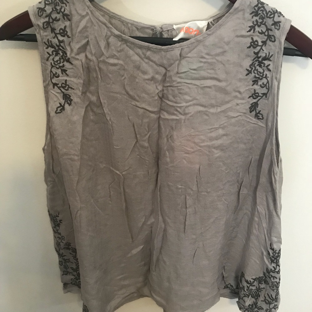 Moon Sleeveless Top